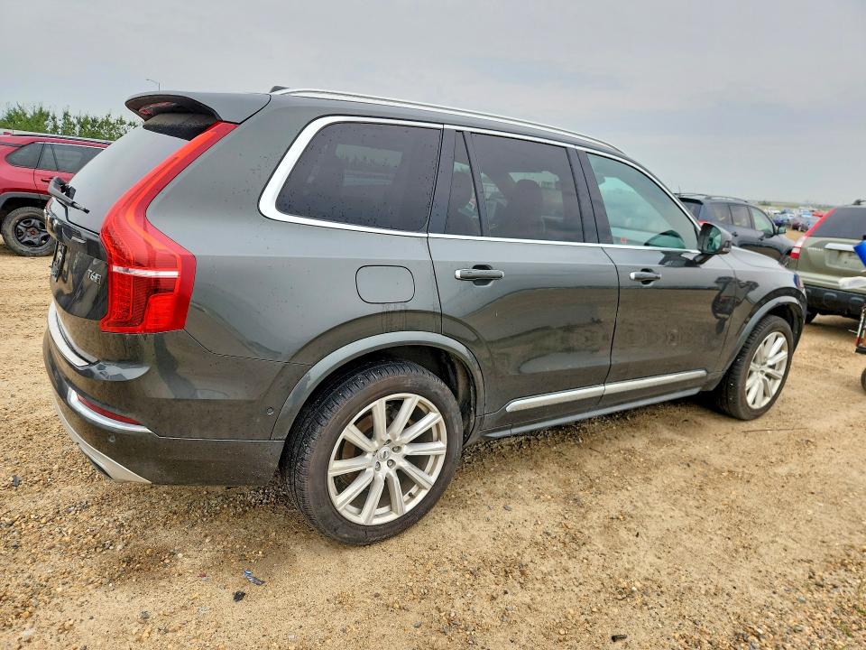 2018 Volvo Xc90 VIN YV4A22PL9J1330917 COPART salvage auction — WATER/FLOOD, AB - BOS - NONREPAIRABLE, sold $7,000 on 2026-08-20 (photo 3)