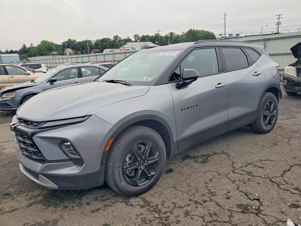 2025 Chevrolet Blazer VIN 3GNKBHR42SS271085 — COPART salvage auction photo