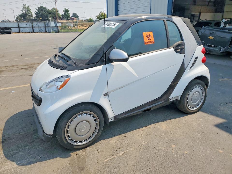 2015 Smart Fortwo VIN WMEEJ3BA4FK806822 COPART salvage auction — SIDE, Id - Cert Of Title -Rebuilt Salvage, sold $550 on 2026-08-13 (photo 1)