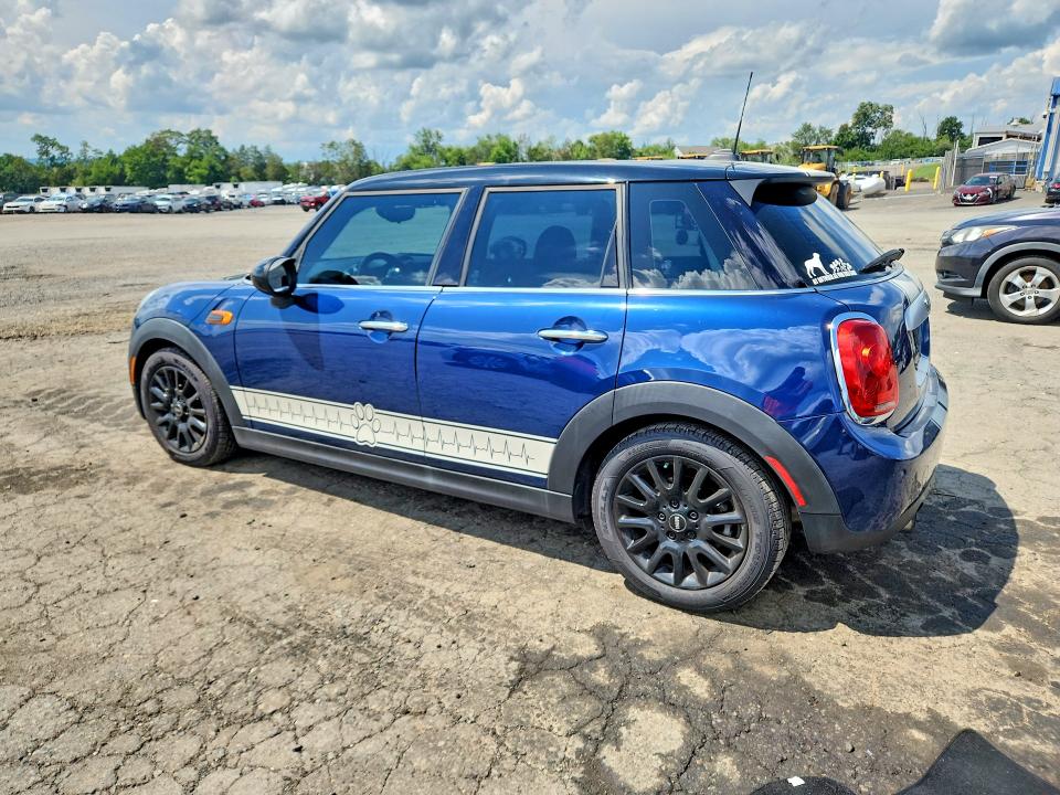 2015 Mini Cooper VIN WMWXS5C57FT832260 COPART salvage auction — NORMAL WEAR, Pa - Cert Of Title, sold $1,700 on 2026-08-14 (photo 2)