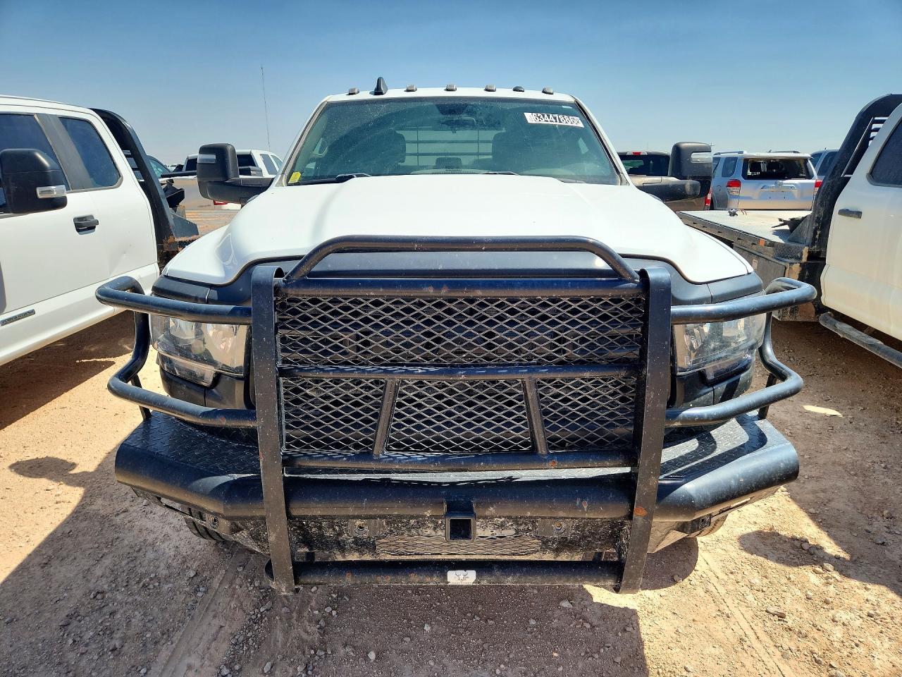 2023 Ram 5500 VIN 3C7WRNFL1PG582181 COPART salvage auction — Minor Dent/Scratches, TX - CERTIFICATE OF TITLE, sold $30,000 on 2026-09-18 (photo 5)