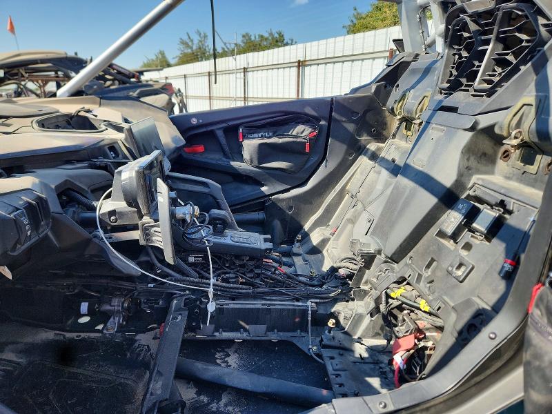 2024 Can-am/ brp Maverick VIN 3JB8XAT24RE000186 COPART salvage auction — FRONT END, Ca - Salvage Certificate, sold $10,200 on 2026-10-08 (photo 5)