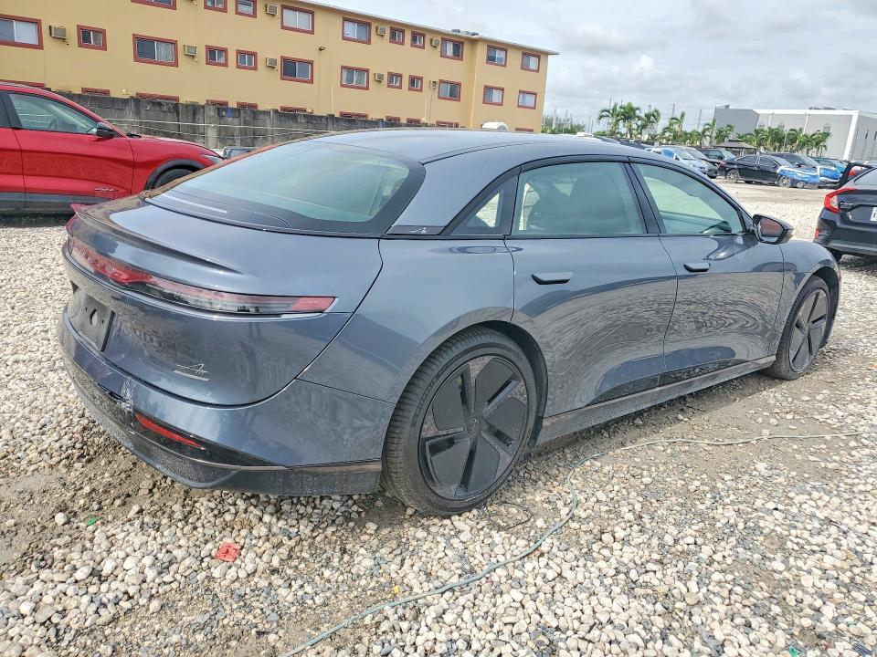 2026 Lucid Air VIN 50EA1TEA2TA045875 COPART salvage auction — SIDE, Fl - Cert Of Title Slvg Rebuildable, sold $15,800 on 2026-09-22 (photo 3)