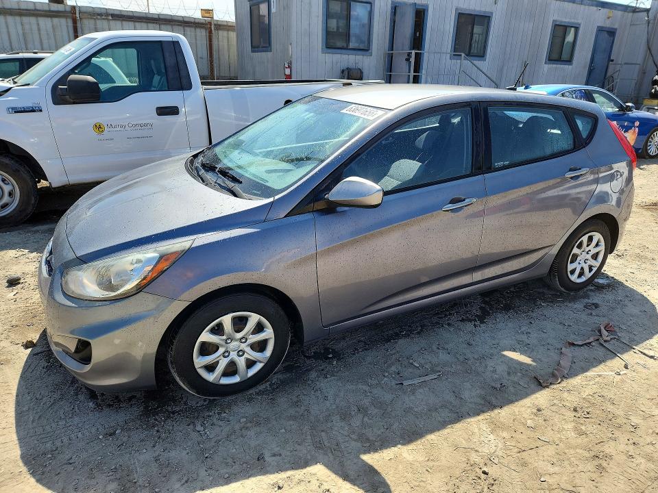 2014 Hyundai Accent VIN KMHCT5AE4EU141788 COPART salvage auction — NORMAL WEAR, Ca - Dis/Dlr/Exp Only Clean Title, sold $925 on 2026-08-20 (photo 1)