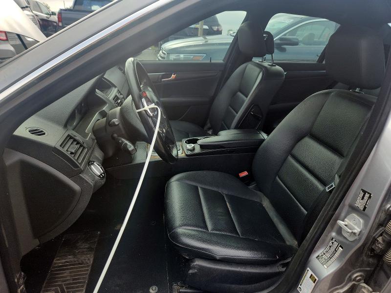 2009 Mercedes-benz C class VIN WDDGF56X19R052900 COPART salvage auction — NORMAL WEAR, IN - CERT OF TITLE - REBUILT VEHICL, sold $400 on 2026-08-07 (photo 7)