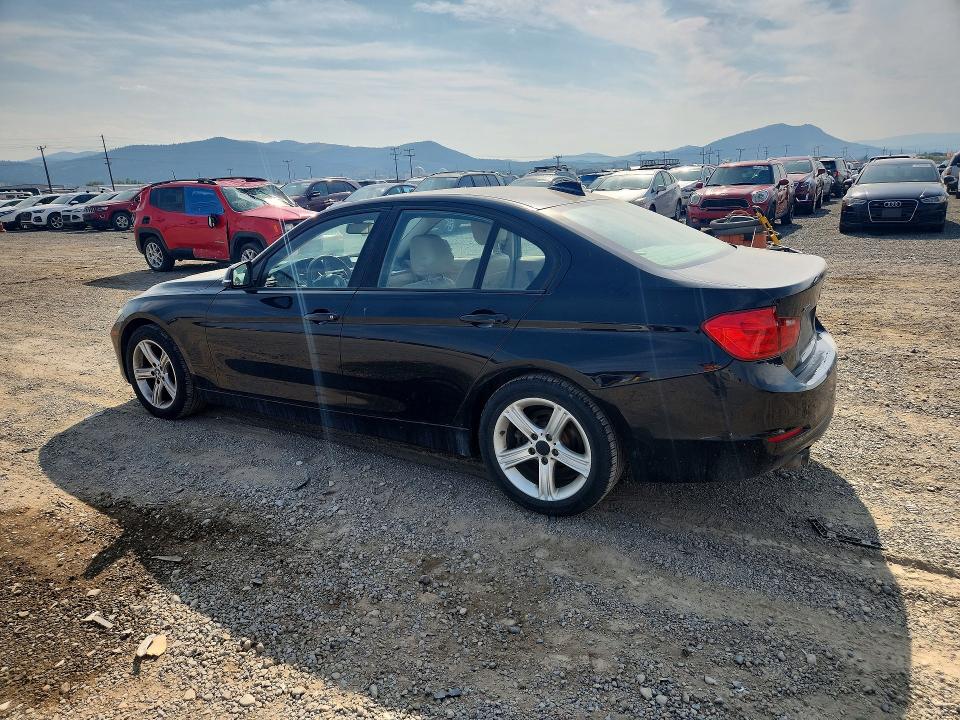 2013 BMW 3er VIN WBA3B5C50DF590776 COPART salvage auction — NORMAL WEAR, Mt - Certificate Of Title, sold $3,150 on 2026-08-11 (photo 2)