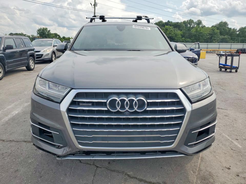 2017 Audi Q7 VIN WA1LAAF77HD014092 COPART salvage auction — MINOR DENT/SCRATCHES, Tn - Certificate Of Title (P), sold $7,200 on 2026-08-26 (photo 5)