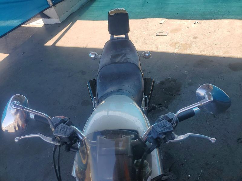 1997 Yamaha VMX12 VIN JYA2WFC07VA013301 COPART salvage auction — MINOR DENT/SCRATCHES, CA - DIS/DLR/EXP APP FOR DUP CLEAN, sold $500 on 2026-09-22 (photo 5)