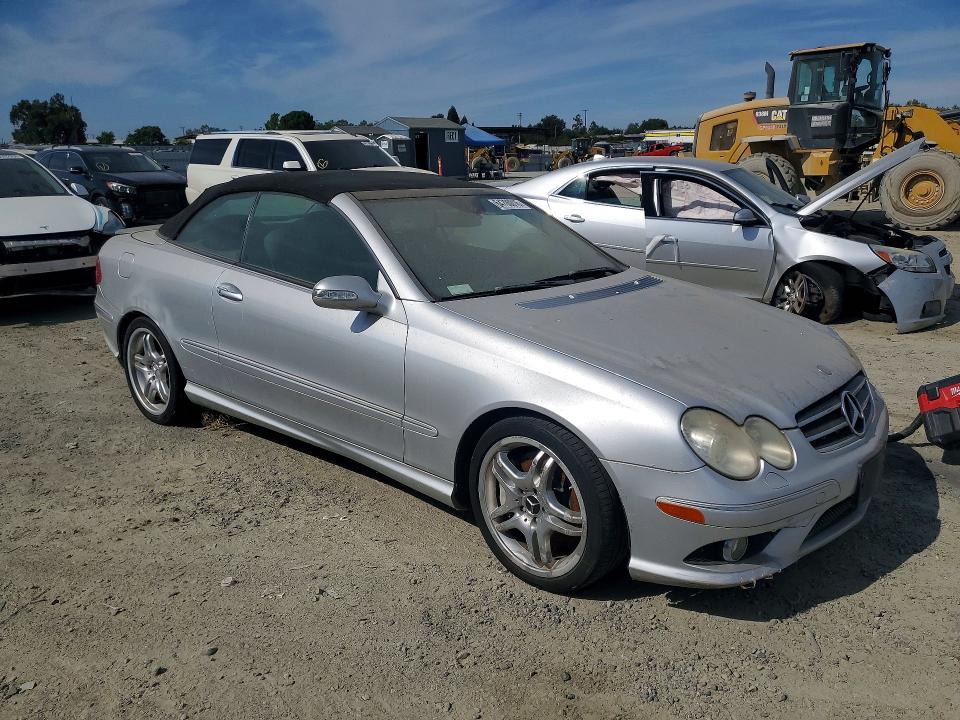 2009 Mercedes-benz Clk-class VIN WDBTK72G89T101176 COPART salvage auction — MINOR DENT/SCRATCHES, CA - CERT OF TITLE-SALVAGED, sold $950 on 2026-08-18 (photo 4)
