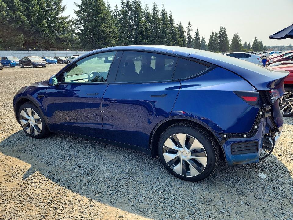 2021 Tesla Model y VIN 5YJYGAEE5MF235588 COPART salvage auction — REAR END, WA, sold $1,000 on 2026-10-21 (photo 2)