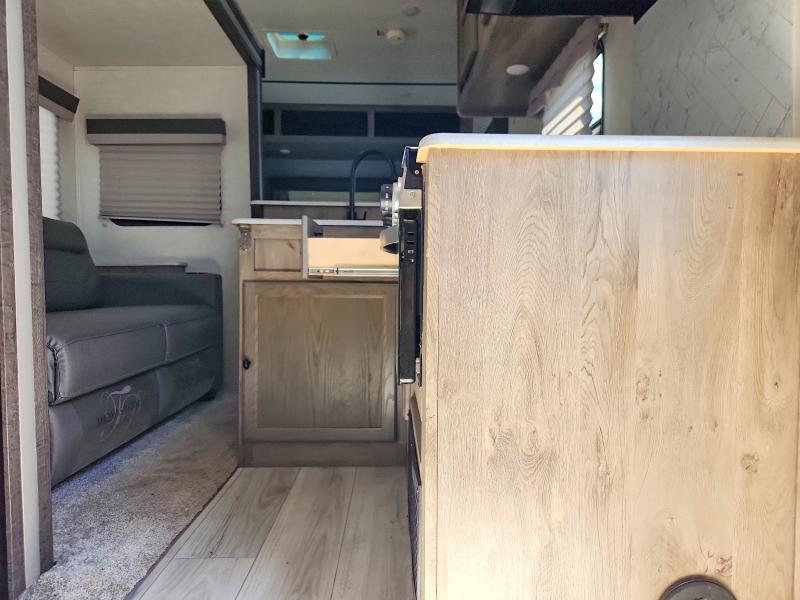 2022 Forest river Surveyor VIN 4X4TSVV22NL042586 COPART salvage auction — ROOF, AL - CERT OF TITLE-SALVAGE TITLE, sold $6,200 on 2026-09-15 (photo 5)