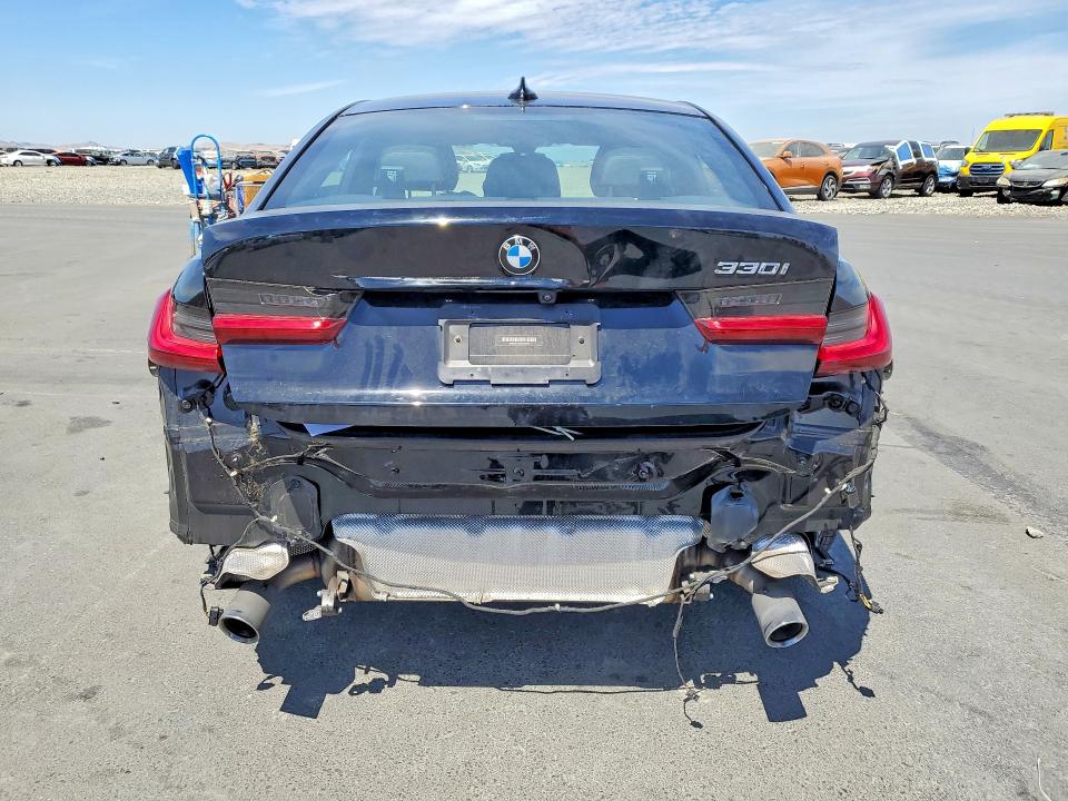 2022 BMW 3er VIN 3MW5R1J04N8C43434 COPART salvage auction — REAR END, CA - SALVAGE CERTIFICATE, sold $14,300 on 2026-08-24 (photo 6)