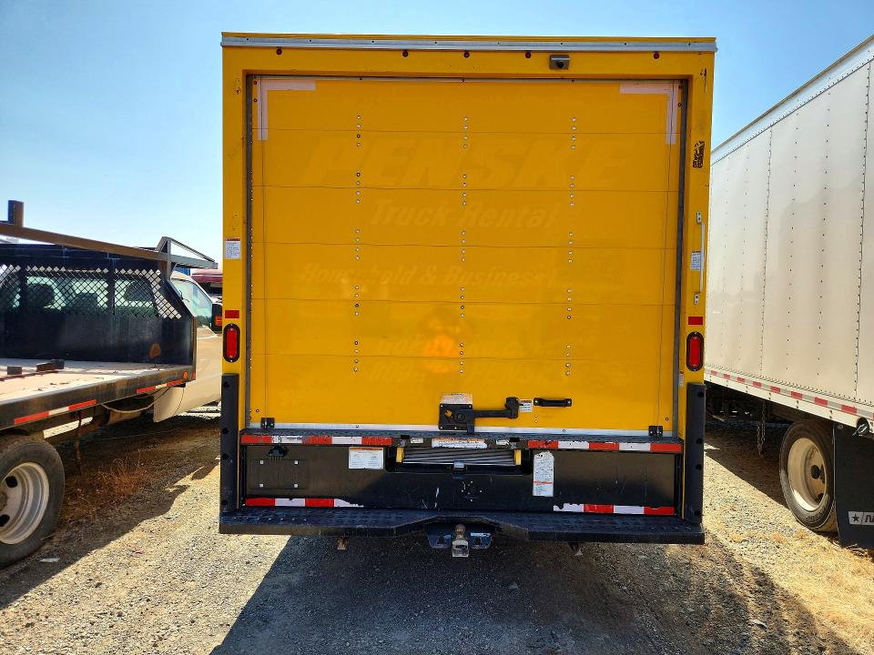 2023 Ford Econoline VIN 1FDWE3FN1PDD03500 COPART salvage auction — NORMAL WEAR, IN - DIS/DLR/EXP ONLY CLEAN TITLE, sold $10,200 on 2026-08-20 (photo 6)