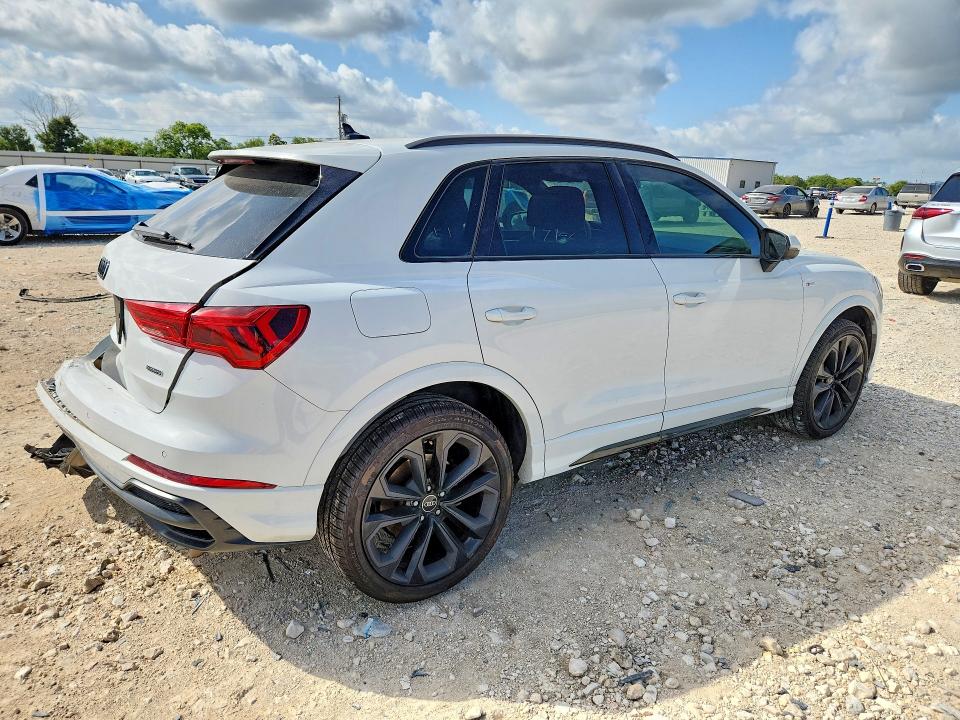 2022 Audi Q3 VIN WA1EECF3XN1004711 COPART salvage auction — REAR END, Tx - Salvage Vehicle Title, sold $10,200 on 2026-08-20 (photo 3)