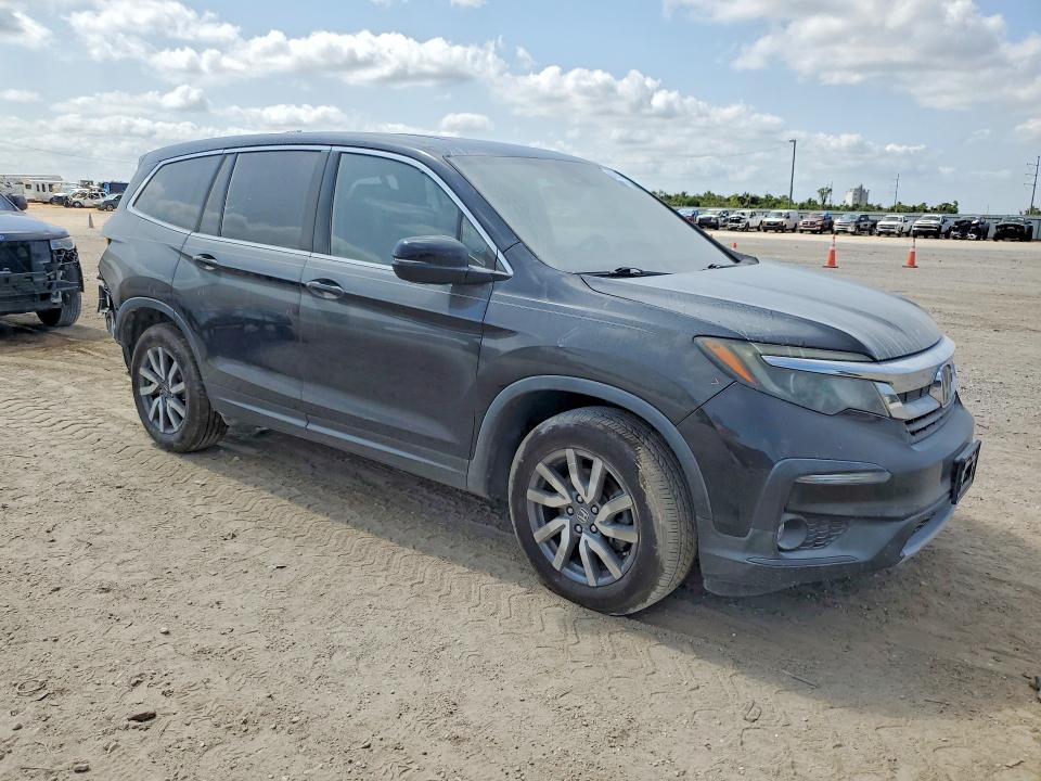 2019 Honda Pilot VIN 5FNYF5H59KB015292 COPART salvage auction — REAR END, TX - SALVAGE VEHICLE TITLE, sold $1,100 on 2026-09-11 (photo 4)