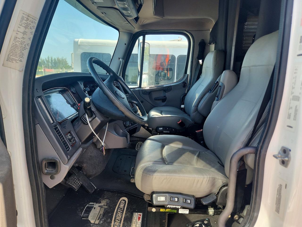 2020 Freightliner All other VIN 3ALAC4DV8LDKY5815 COPART salvage auction — Minor Dent/Scratches, FL - CERT OF TITLE-REBUILT, sold $25,250 on 2026-08-25 (photo 7)