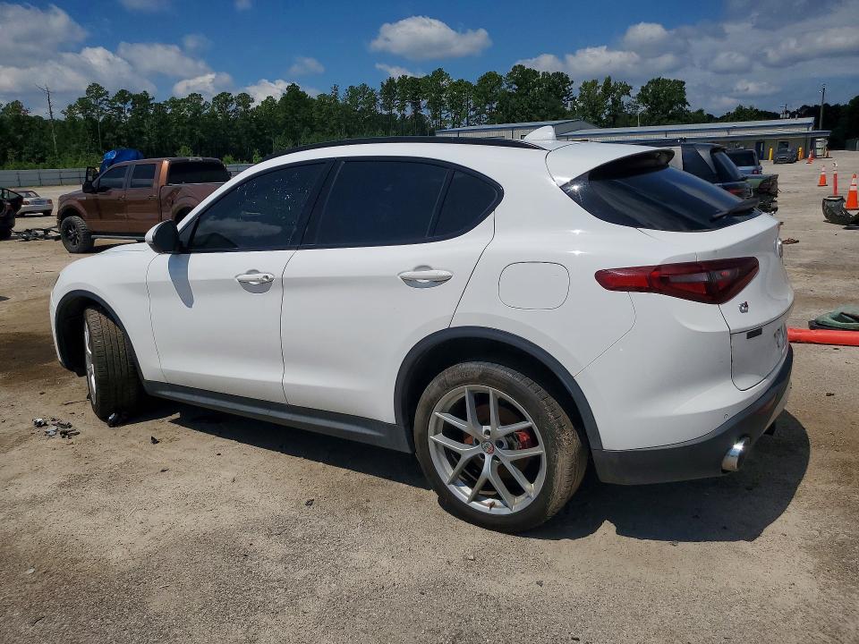 2018 Alfa romeo Stelvio VIN ZASFAKNN6J7C10688 COPART salvage auction — MINOR DENT/SCRATCHES, Nc - Certificate Of Title (P), sold $1,100 on 2026-09-09 (photo 2)