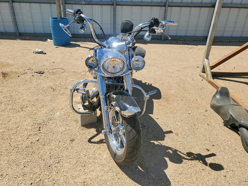 2004 Harley-davidson Flstf VIN 1HD1BMY324Y014752 COPART salvage auction — FRONT END, TX - SALVAGE VEHICLE TITLE, sold $475 on 2026-10-08 (photo 2)