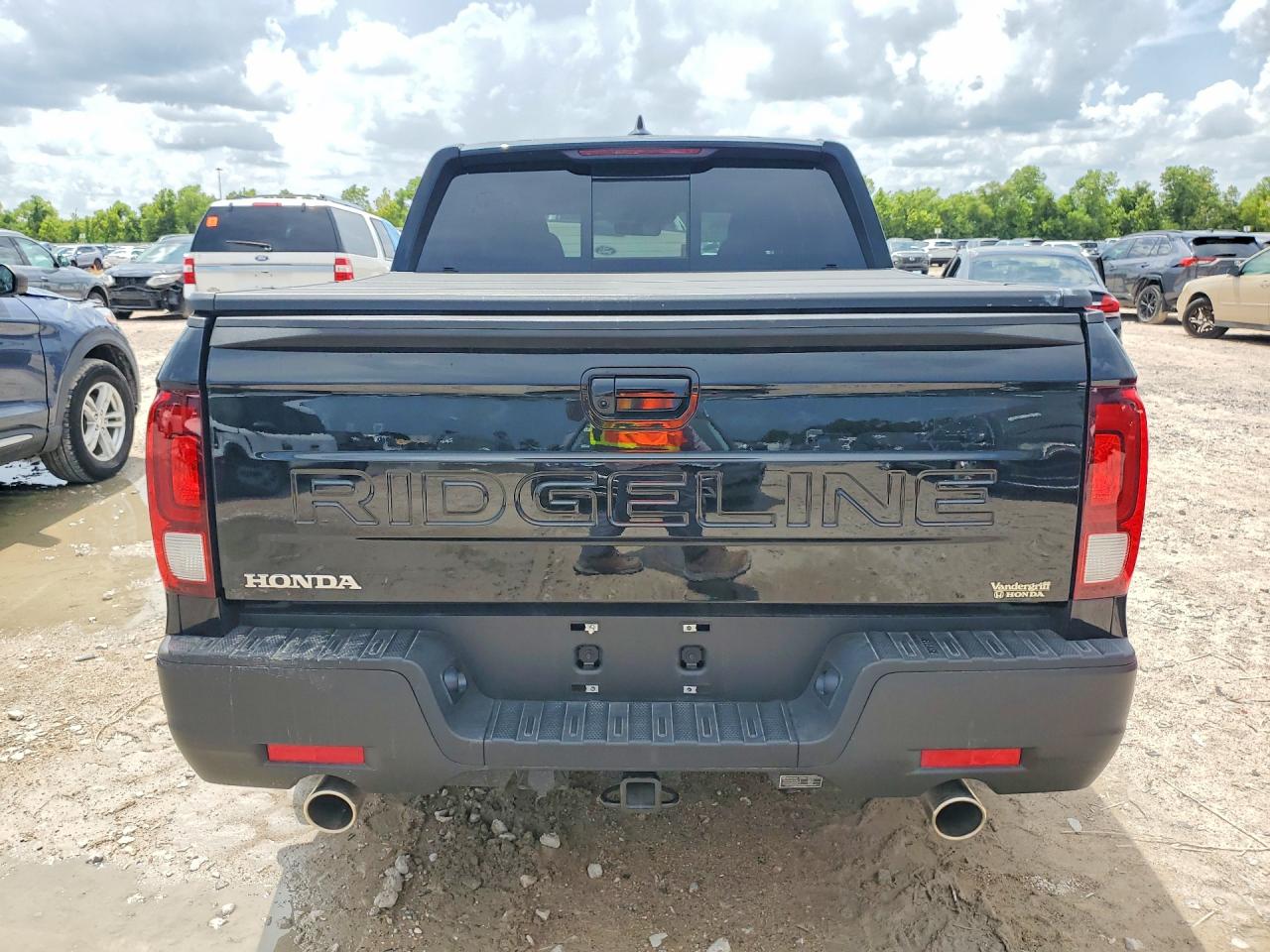 2026 Honda Ridgeline VIN 5FPYK3F55TB014085 COPART salvage auction — Front End, TX - SALVAGE VEHICLE TITLE, sold $15,700 on 2026-09-04 (photo 6)
