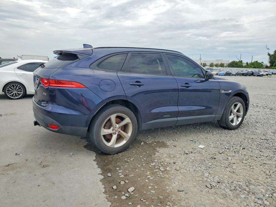 2018 Jaguar F-pace VIN SADCJ2FN1JA263395 COPART salvage auction — MINOR DENT/SCRATCHES, FL - CERTIFICATE OF TITLE (P), sold $6,400 on 2026-09-14 (photo 3)