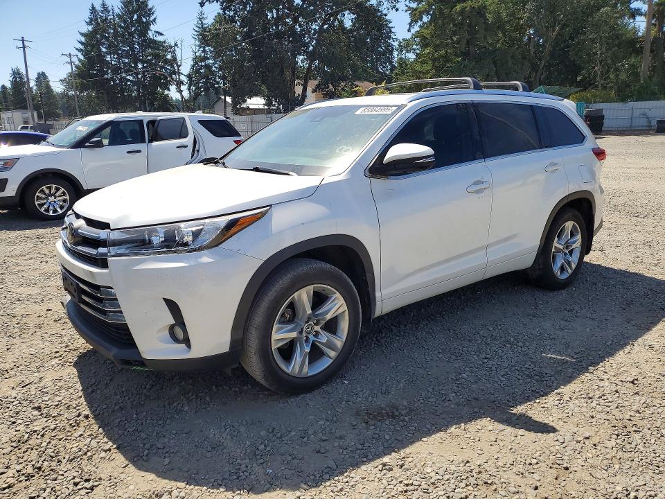 2017 Toyota Highlander VIN 5TDDZRFH9HS375032 — COPART salvage auction photo