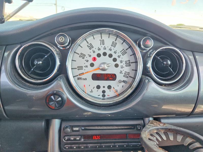 2006 Mini Cooper VIN WMWRE33586TJ40304 COPART salvage auction — FRONT END, CA - SALVAGE CERTIFICATE, sold $425 on 2026-08-20 (photo 9)