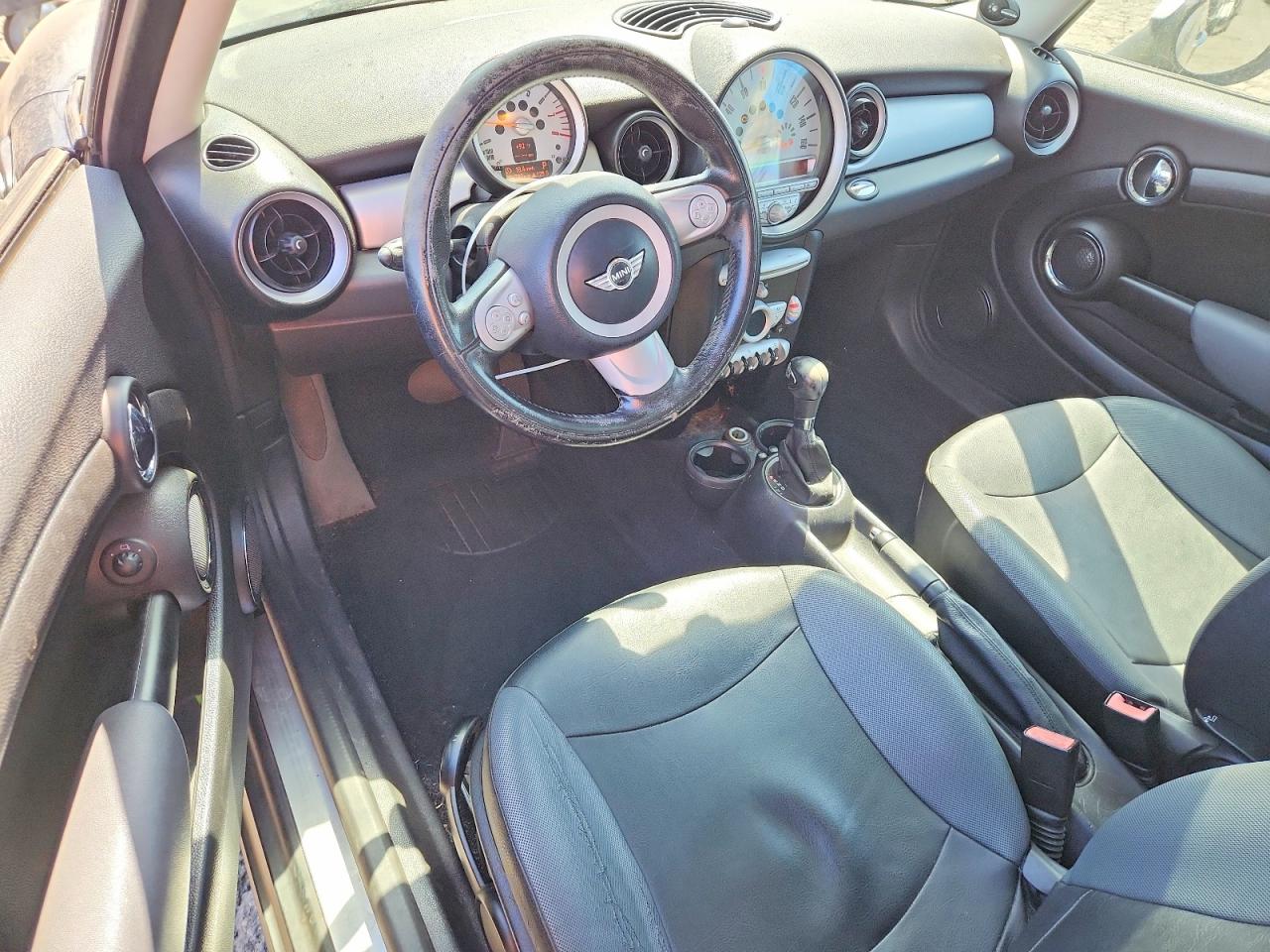 2010 Mini Cooper VIN WMWMF3C52ATZ61544 COPART salvage auction — Minor Dent/Scratches, CA - APP FOR DUP CLEAN OR AC, sold $450 on 2026-09-03 (photo 8)