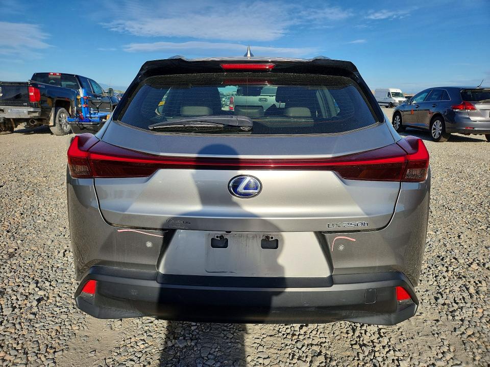 2021 Lexus Ux VIN JTHP9JBH8M2044933 COPART salvage auction — FRONT END, CO - PUBLIC - SALVAGE TITLE, sold $10,900 on 2026-09-08 (photo 6)
