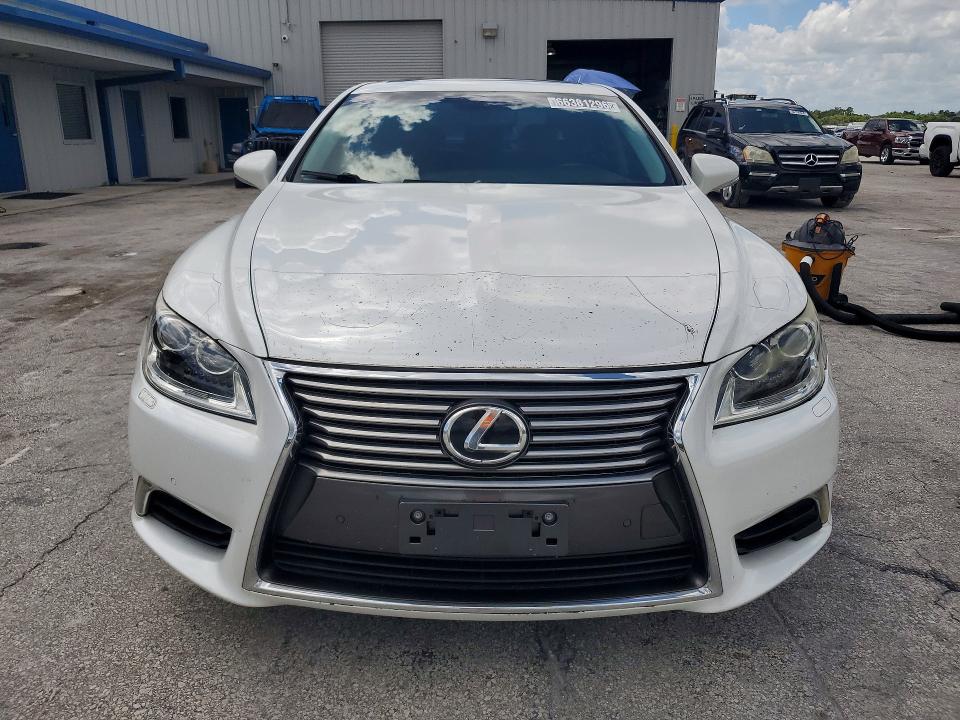 2016 Lexus Ls 460 VIN JTHBL5EF7G5141623 COPART salvage auction — MINOR DENT/SCRATCHES, FL - CERTIFICATE OF TITLE (P), sold $14,400 on 2026-09-01 (photo 5)