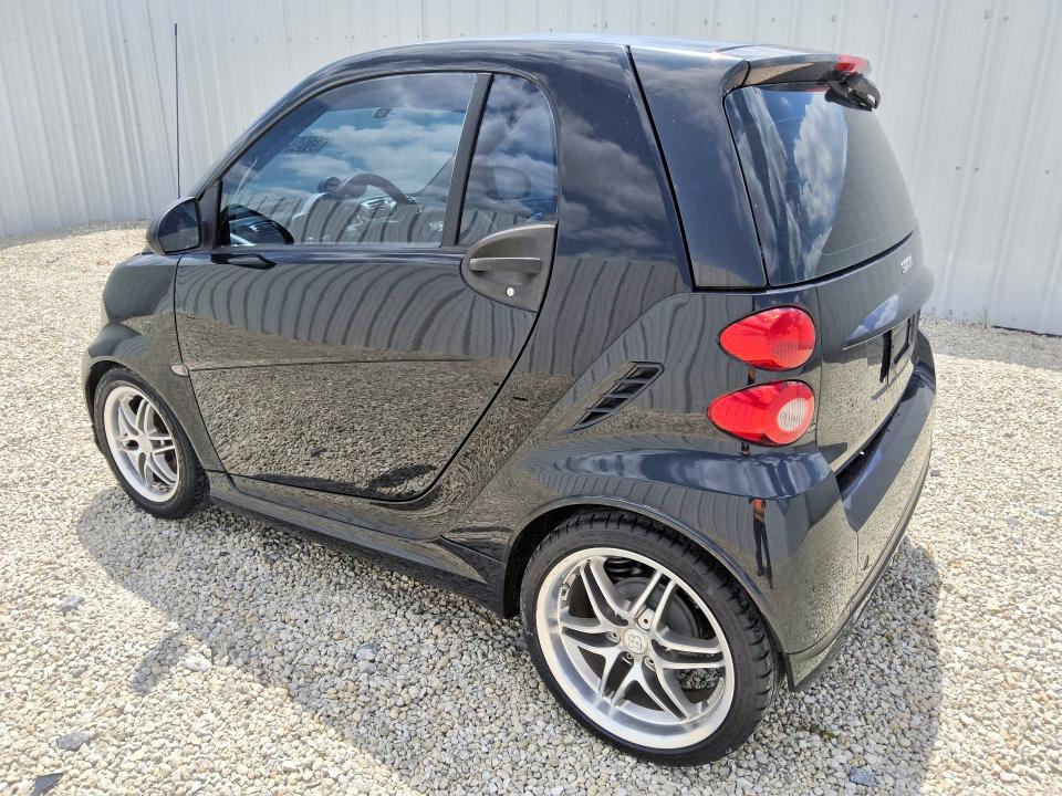 2009 Smart Fortwo VIN WMEEJ31X79K233571 COPART salvage auction — MINOR DENT/SCRATCHES, FL - CERTIFICATE OF TITLE, sold $2,700 on 2026-08-20 (photo 2)