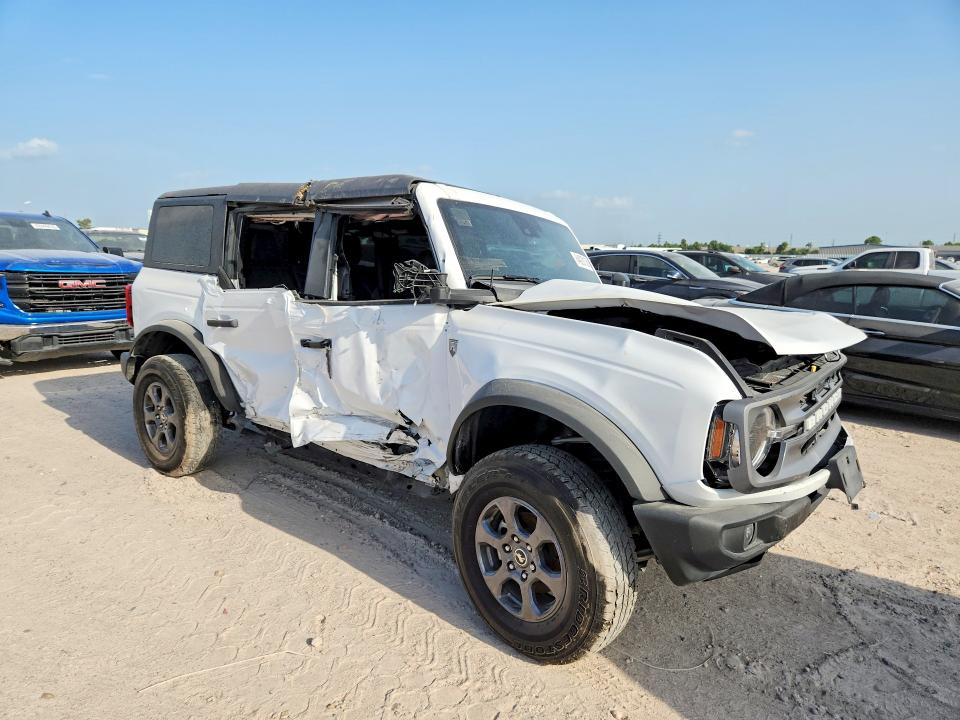 2024 Ford Bronco VIN 1FMDE7BH5RLB43208 COPART salvage auction — FRAME DAMAGE, Tx - Salvage Vehicle Title, sold $325 on 2026-09-22 (photo 4)