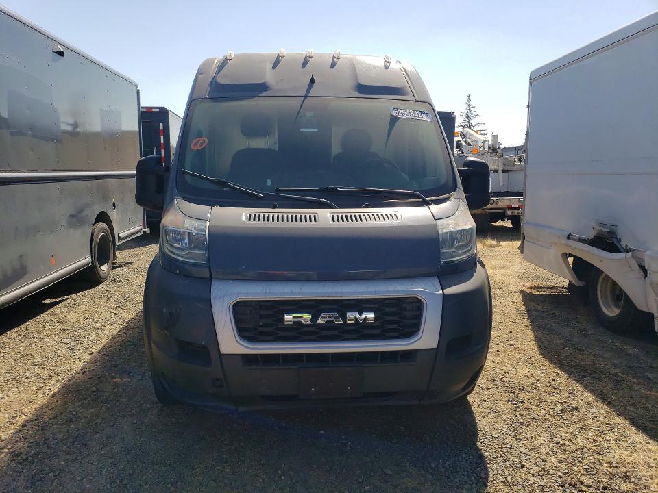 2020 Ram Promaster 3500 VIN 3C6URVJG1LE129352 COPART salvage auction — NORMAL WEAR, CA - DIS/DLR/EXP ONLY CLEAN TITLE, sold $9,700 on 2026-08-25 (photo 5)