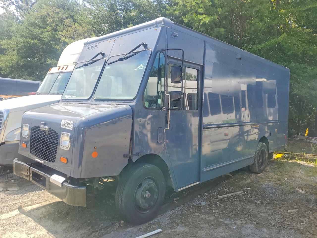 2021 Freightliner Chassis VIN 4UZAC2EA3MCML0825 — COPART salvage auction photo