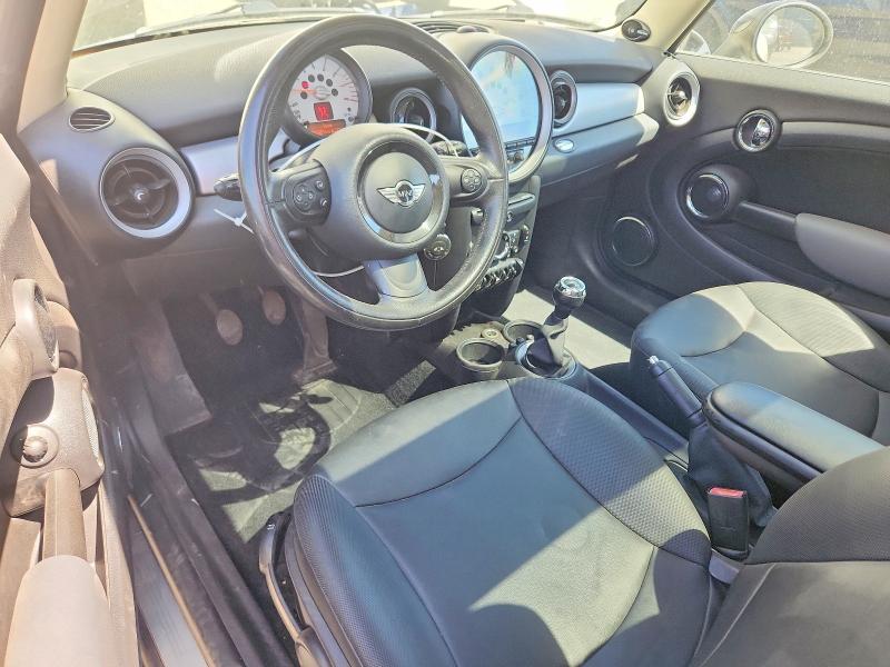 2011 Mini Cooper VIN WMWSU3C58BT183913 COPART salvage auction — MECHANICAL, OR - CERTIFICATE OF TITLE, sold $700 on 2026-08-18 (photo 8)