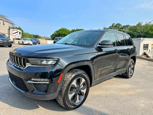 2024 Jeep Cherokee VIN 1C4RJYB64R8957976 — COPART salvage auction photo