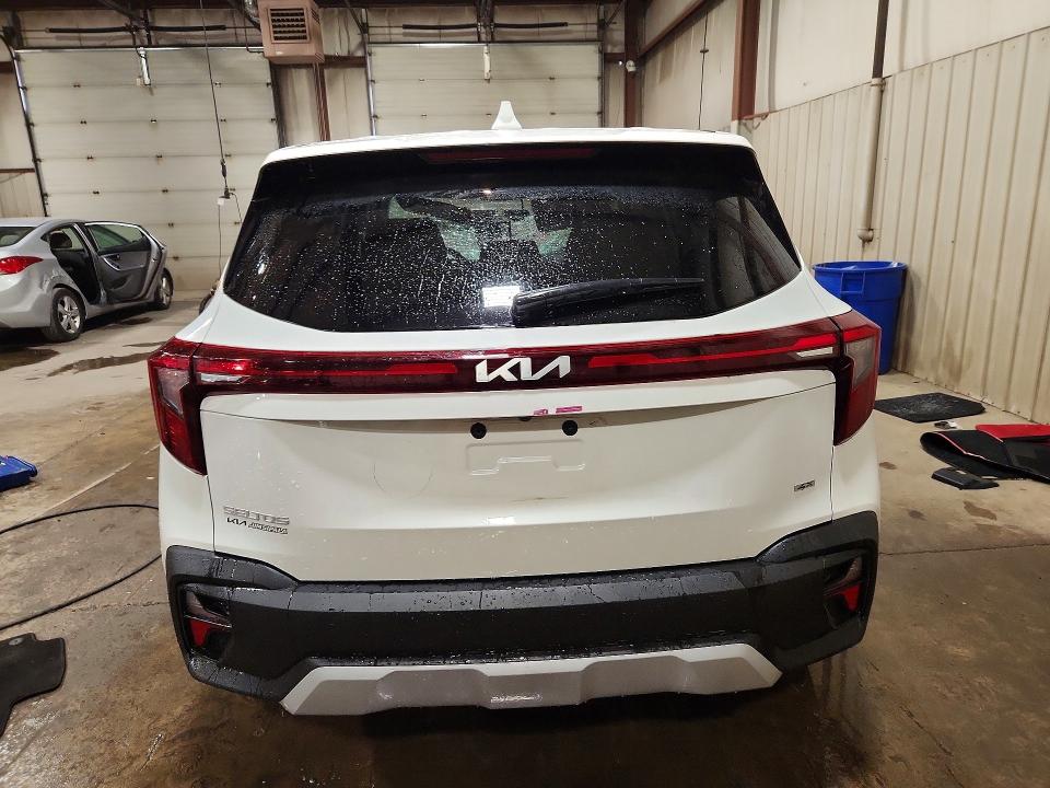 2025 Kia Seltos VIN KNDEPCAA6S7800595 COPART salvage auction — ROOF, Pa - Certificate Of Salvage, sold $6,700 on 2026-09-16 (photo 6)