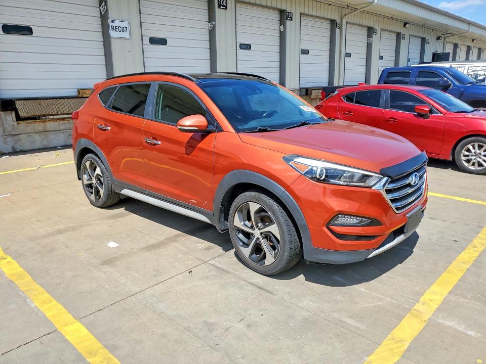 2017 Hyundai Tucson VIN KM8J3CA28HU370982 COPART salvage auction — MINOR DENT/SCRATCHES, Va - Certificate Of Title (P), sold $4,400 on 2026-09-08 (photo 4)