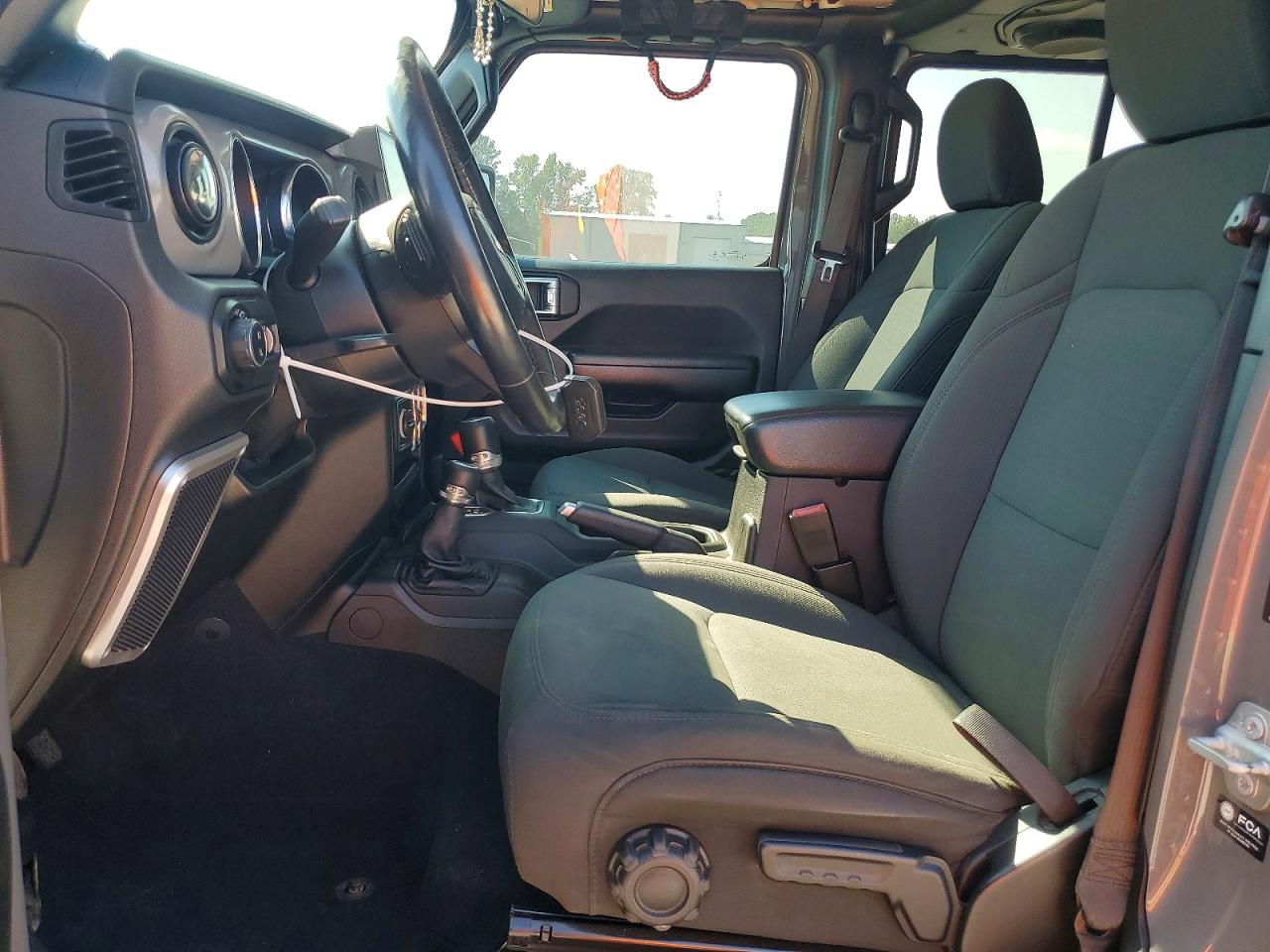 2021 Jeep Gladiator VIN 1C6HJTAG1ML536240 COPART salvage auction — Minor Dent/Scratches, SC - CERT OF TITLE-SALVAGE, sold $15,500 on 2026-09-09 (photo 7)
