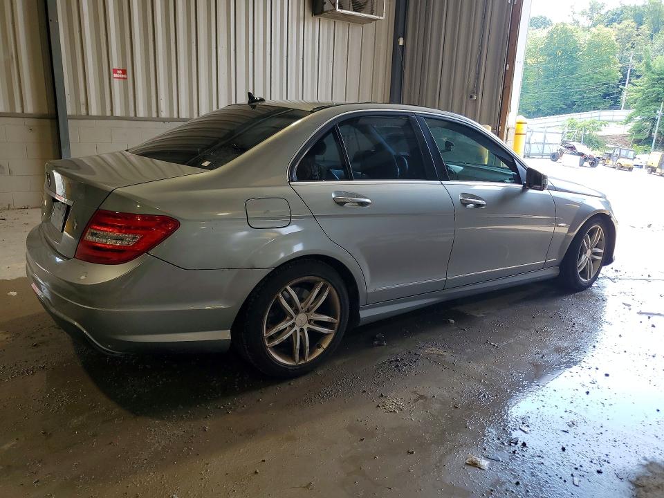 2012 Mercedes-benz C-klasse VIN WDDGF4HB3CA631937 COPART salvage auction — MECHANICAL, La - Certificate Of Title, sold $425 on 2026-08-19 (photo 3)