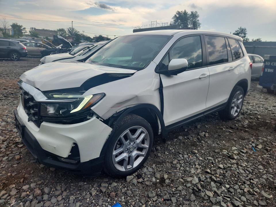 2025 Honda Passport VIN 5FNYF8H58SB013681 — COPART salvage auction photo