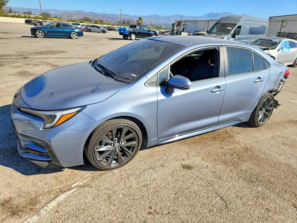 2025 Toyota Corolla VIN JTDBCMFE8SJ039507 — COPART salvage auction photo