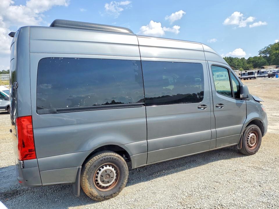 2019 Mercedes-benz Sprinter VIN W1Z4EFHY2KP197092 COPART salvage auction — MECHANICAL, Fl - Certificate Of Title, sold $20,400 on 2026-10-05 (photo 3)