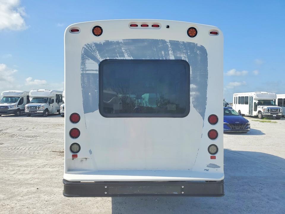 2021 Ford Transit VIN 1FDES6PG4MKA41033 COPART salvage auction — MINOR DENT/SCRATCHES, FL - CERTIFICATE OF TITLE, sold $17,200 on 2026-09-05 (photo 6)