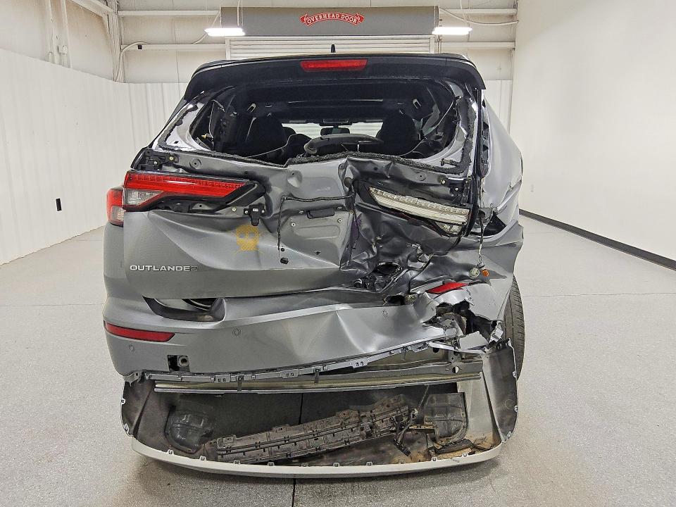 2023 Mitsubishi Outlander VIN JA4J3VA83PZ027402 COPART salvage auction — REAR END, AZ - CERTIFICATE OF TITLE, sold $5,500 on 2026-08-24 (photo 6)