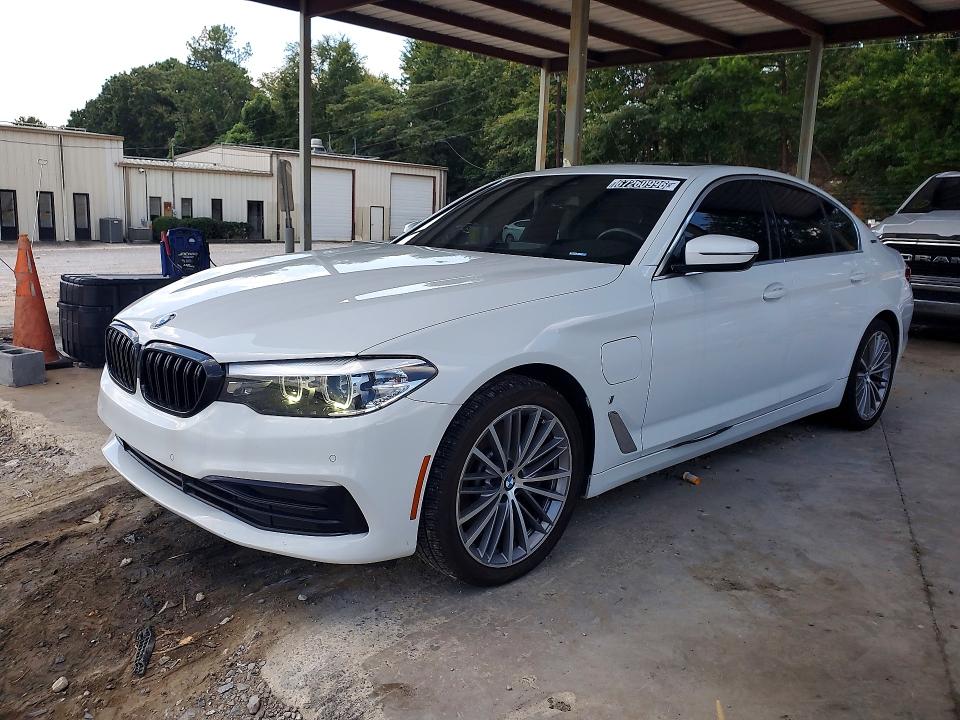 2019 BMW 5 series VIN WBAJA9C52KB392898 — COPART salvage auction photo