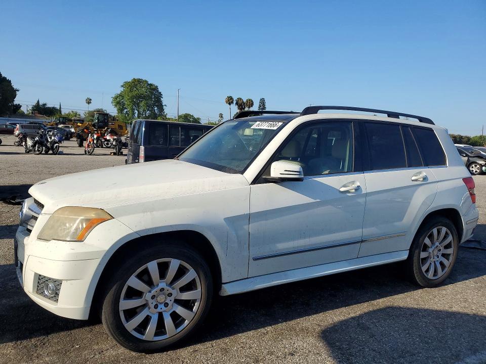 2010 Mercedes-benz Glk-class VIN WDCGG5GB3AF484219 COPART salvage auction — MINOR DENT/SCRATCHES, CA - DIS/DLR/EXP ONLY CLEAN TITLE, sold $900 on 2026-08-07 (photo 1)