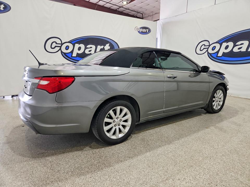 2013 Chrysler 200 VIN 1C3BCBEGXDN755557 COPART salvage auction — FRONT END, Ca - Salvage Certificate, sold $800 on 2026-08-28 (photo 3)