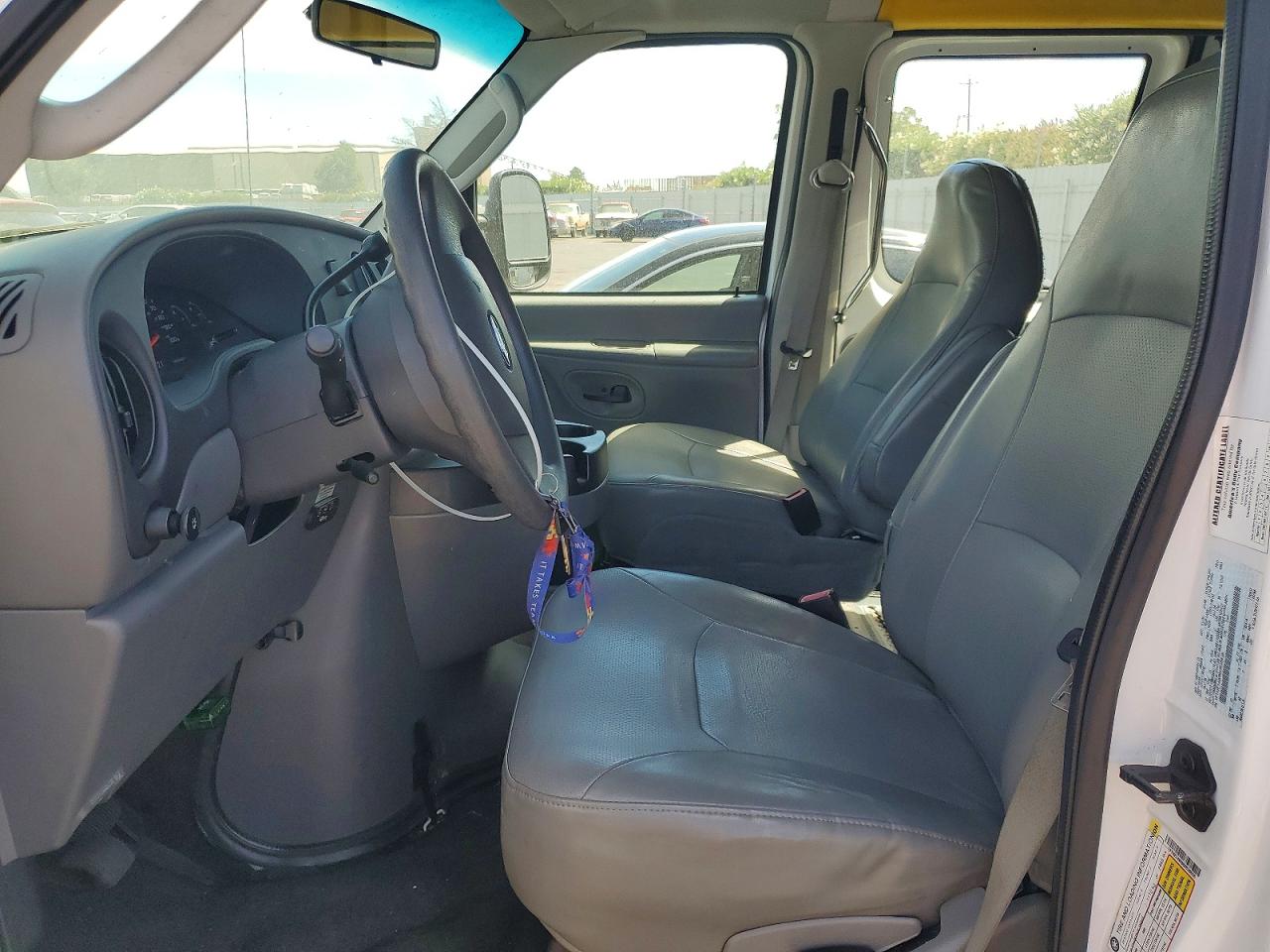 2008 Ford Econoline VIN 1FTNE14W98DB38636 COPART salvage auction — Front End, Sc - Salvage Title, sold $5,200 on 2026-09-23 (photo 7)