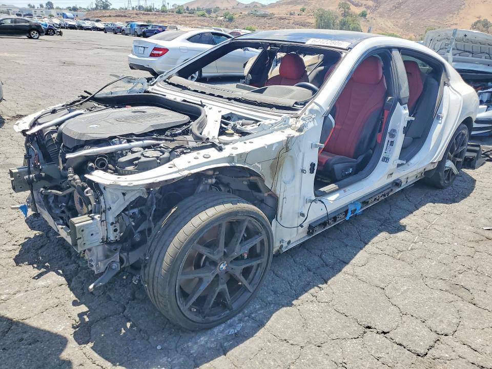 2023 BMW 8er VIN WBAGV4C08PCN00805 — COPART salvage auction photo
