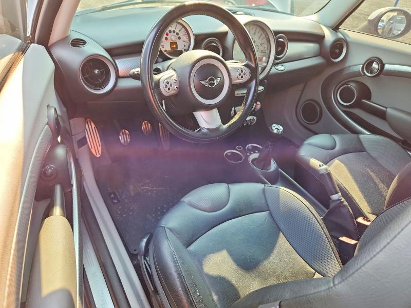 2007 Mini Cooper VIN WMWMF73557TL85058 COPART salvage auction — FRONT END, Wa - Vehicle Cert Of Ownership-Titl, sold $100 on 2026-08-07 (photo 8)
